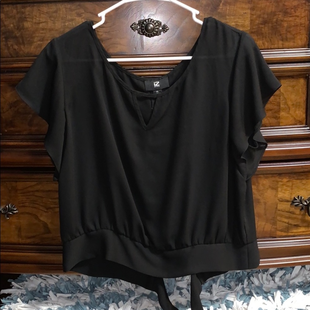 Back tie blouse